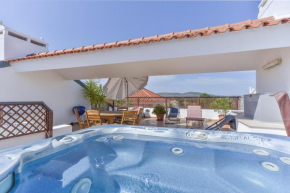 Apartamento Vila Sol com terraço e jacuzzi privad